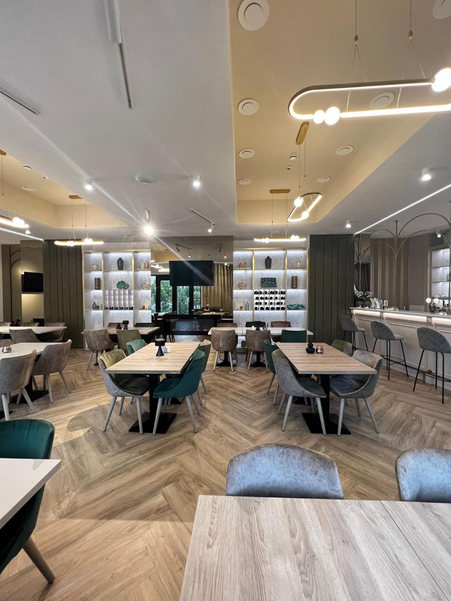 Boutique Hotel Bals 외부 사진